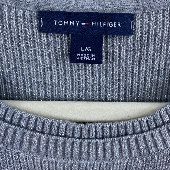 Metallic shimmer silver Tommy Hilfiger sweater - Picture 3 of 7